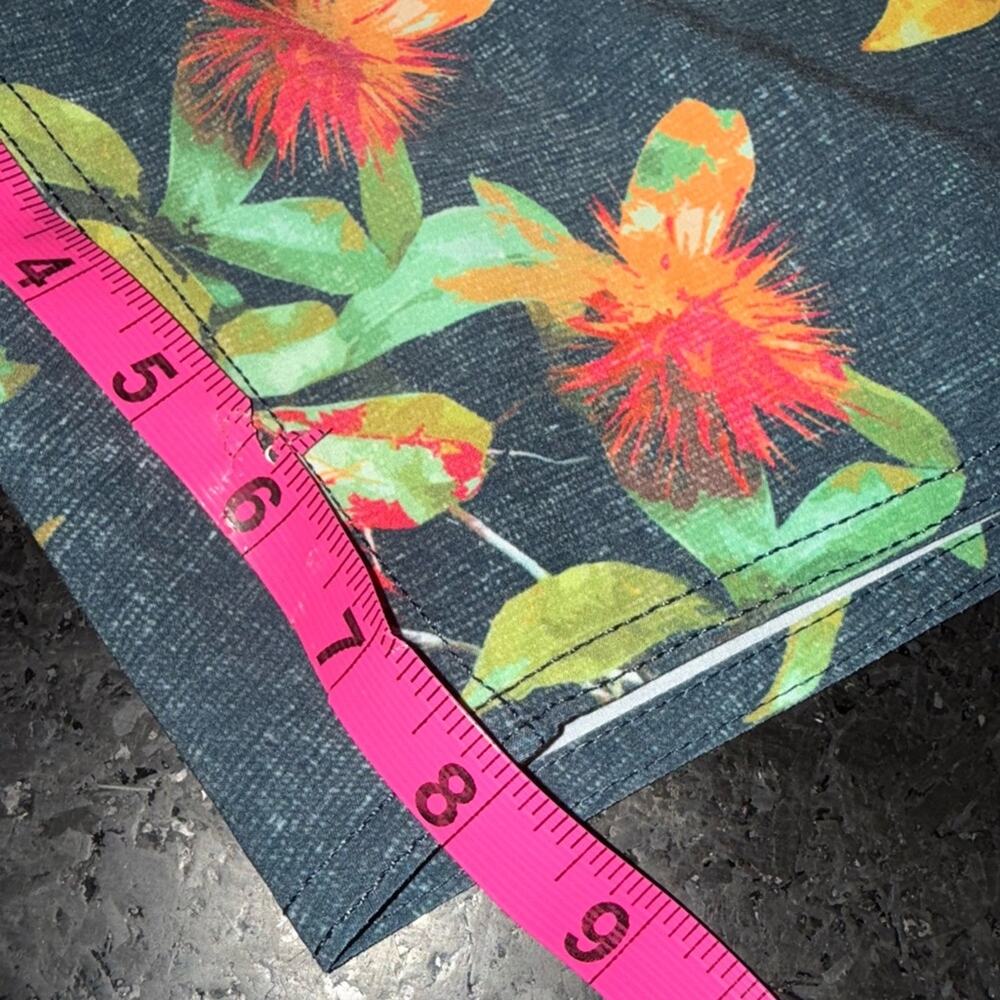 NEW Roark Passage La Selva 18" Men's Boardshorts Floral Heathered Navy Blue 32” - Picture 13 of 13
